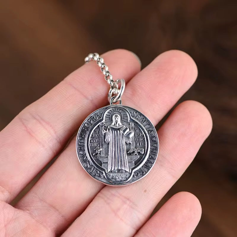 Medalla de San Benito de Acero Inoxidable – Protección Espiritual y Bendición